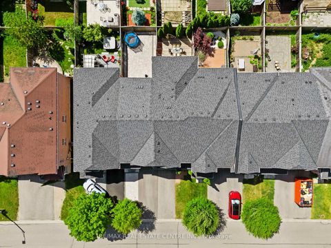 Photo 48 at 27 Martell Gate, Bayview Northeast, Aurora