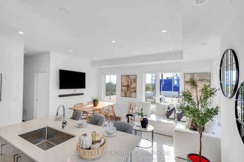 Photo 3 at 268 - 150 Honeycrisp Crescent, Vaughan Corporate Centre, Vaughan