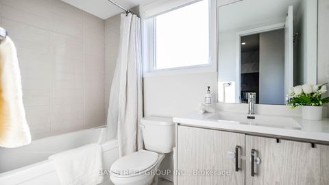 Photo 19 at 268 - 150 Honeycrisp Crescent, Vaughan Corporate Centre, Vaughan