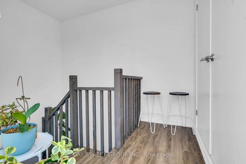 Photo 21 at 268 - 150 Honeycrisp Crescent, Vaughan Corporate Centre, Vaughan