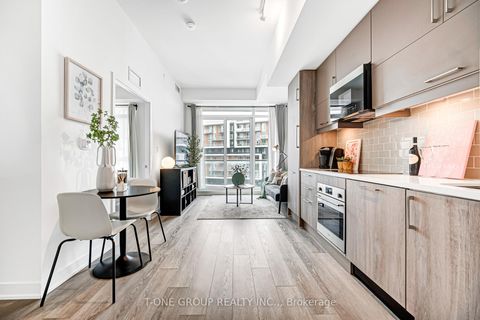 Photo 6 at 1409 - 8119 Birchmount Road, Unionville, Markham