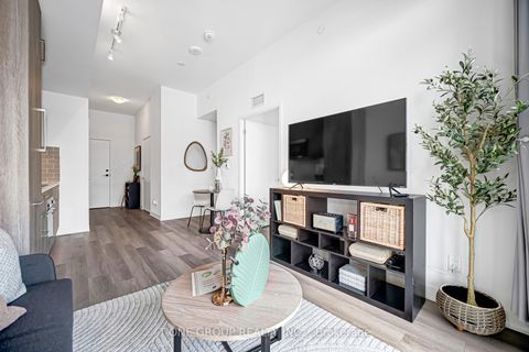 Photo 11 at 1409 - 8119 Birchmount Road, Unionville, Markham