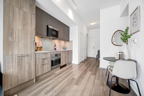 Photo 13 at 1409 - 8119 Birchmount Road, Unionville, Markham