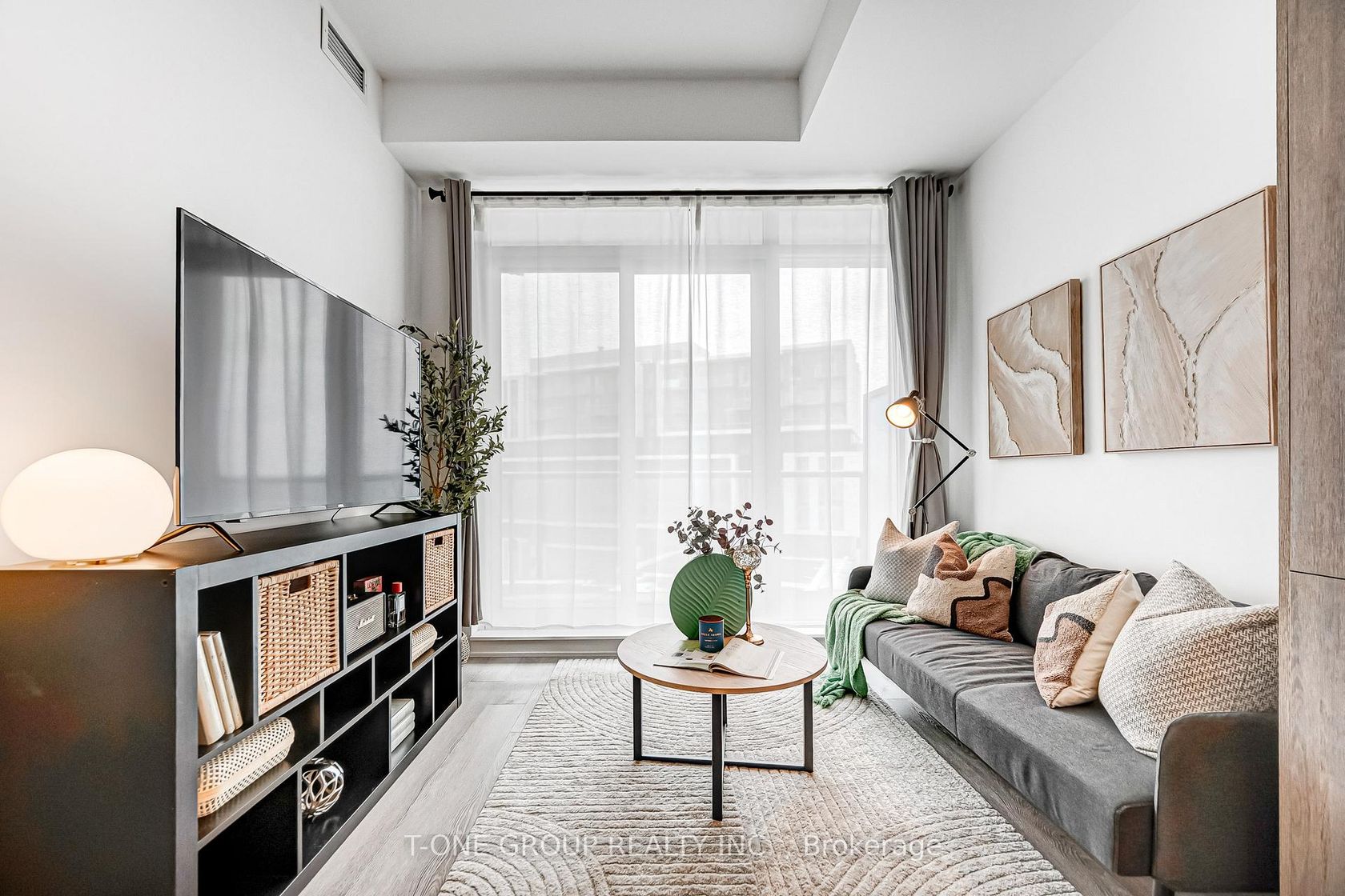 1409 - 8119 Birchmount Road, Unionville, Markham photo number 2