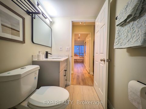 Photo 19 at 1704 - 7 Bishop Avenue, Newtonbrook East, Toronto