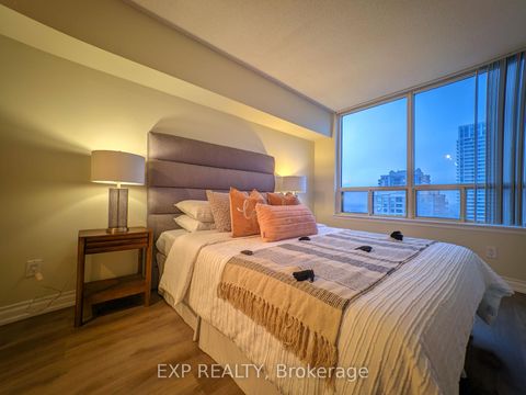 Photo 21 at 1704 - 7 Bishop Avenue, Newtonbrook East, Toronto