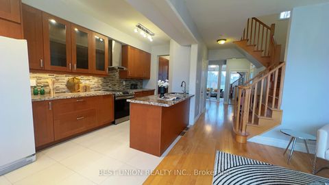 Photo 7 at 320 Country Glen Road, Cornell, Markham