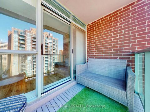 Photo 9 at 1002 - 7 Michael Power Place, City Centre West, Toronto