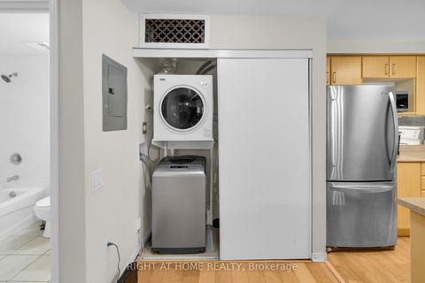 Photo 10 at Townhome 50 - 760 Lawrence Avenue W, Glen Park, Toronto