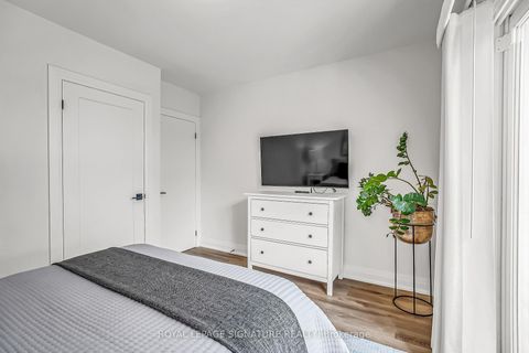 Photo 21 at 25 Fenelon Drive, Donalda, Toronto