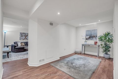 Photo 26 at 25 Fenelon Drive, Donalda, Toronto