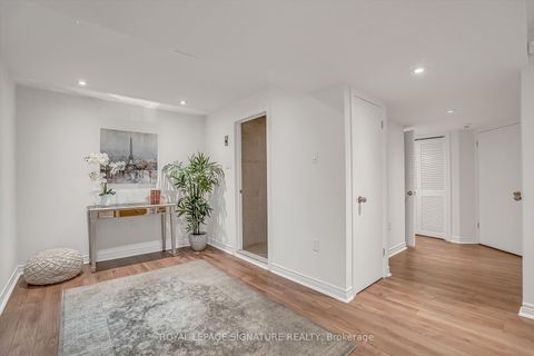 Photo 30 at 25 Fenelon Drive, Donalda, Toronto