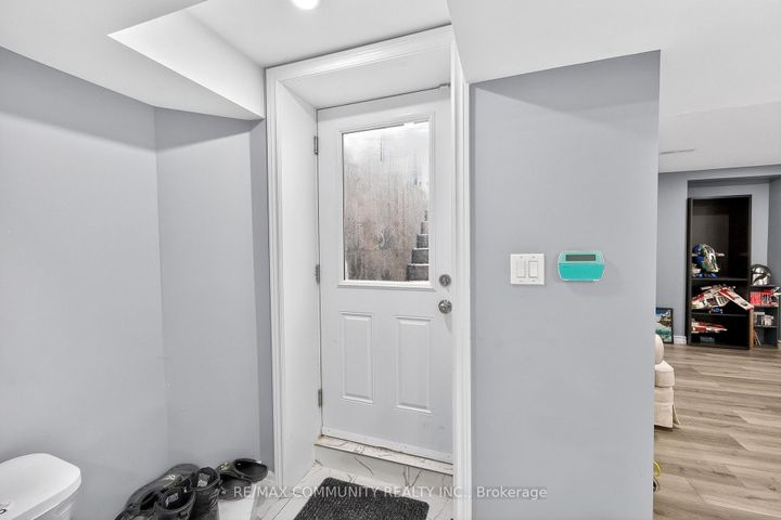 Photo 25 at 21 Berger Avenue, Box Grove, Markham