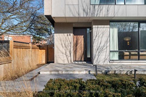 Photo 1 at 15 Fairmeadow Avenue, Windfields, Toronto