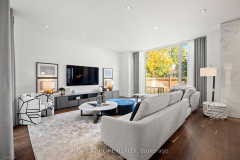 Photo 8 at 15 Fairmeadow Avenue, Windfields, Toronto