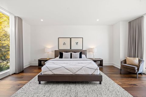 Photo 19 at 15 Fairmeadow Avenue, Windfields, Toronto