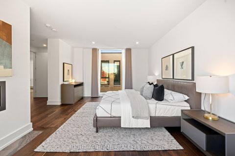 Photo 20 at 15 Fairmeadow Avenue, Windfields, Toronto