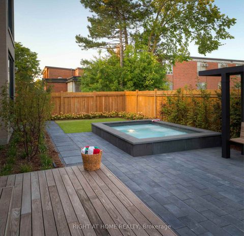 Photo 37 at 15 Fairmeadow Avenue, Windfields, Toronto