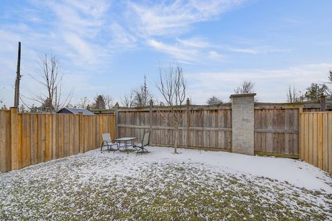 Photo 3 at 17 BEDFORD ESTATES Crescent, Bayshore, Barrie