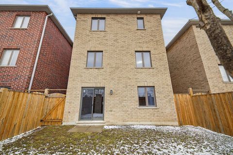 Photo 4 at 17 BEDFORD ESTATES Crescent, Bayshore, Barrie