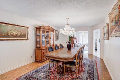 Photo 6 at 52 Ranee Avenue, Lawrence, Toronto