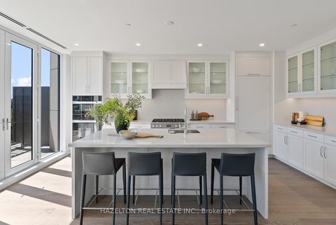 Photo 13 at 802 - 128 Hazelton Avenue, Annex, Toronto