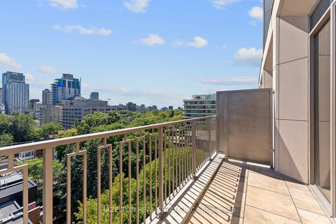 Photo 18 at 802 - 128 Hazelton Avenue, Annex, Toronto