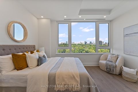 Photo 25 at 802 - 128 Hazelton Avenue, Annex, Toronto