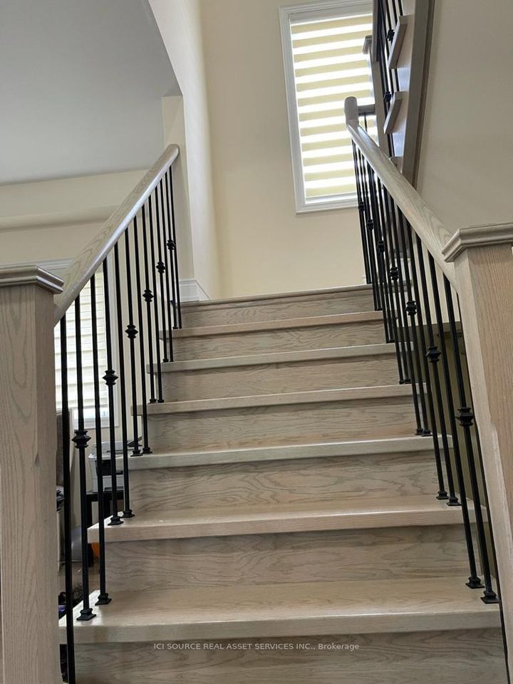 Photo 14 at 14 Boundary Creek Path, Bram West, Brampton