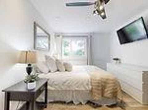 Photo 12 at 195 - 195 Milestone Crescent, Aurora Village, Aurora