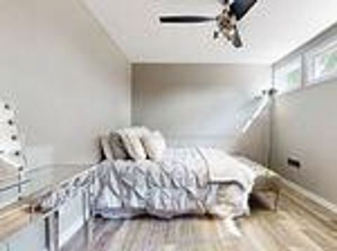 Photo 16 at 195 - 195 Milestone Crescent, Aurora Village, Aurora