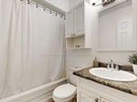 Photo 18 at 195 - 195 Milestone Crescent, Aurora Village, Aurora