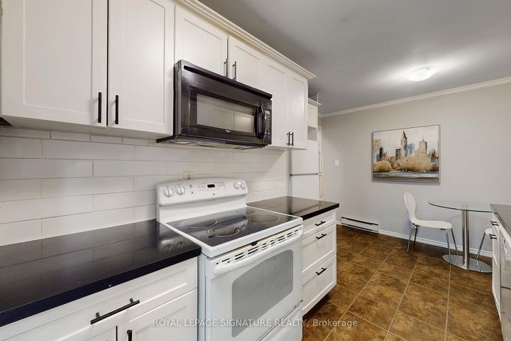 Photo 14 at 76 - 700 Harmony Road N, Pinecrest, Oshawa