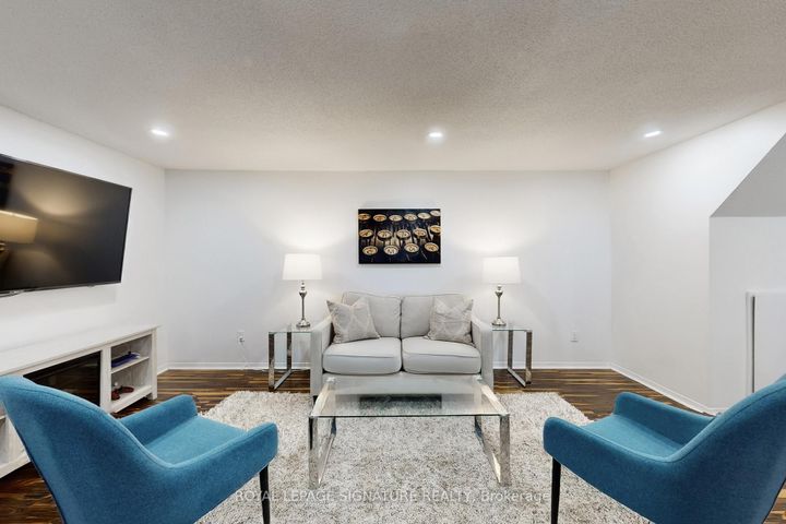 Photo 23 at 76 - 700 Harmony Road N, Pinecrest, Oshawa