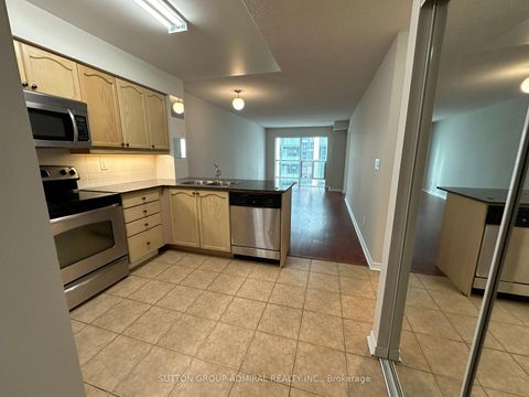 Photo 8 at 911 - 185 Oneida Crescent, Langstaff, Richmond Hill