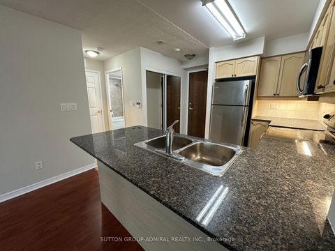 Photo 11 at 911 - 185 Oneida Crescent, Langstaff, Richmond Hill