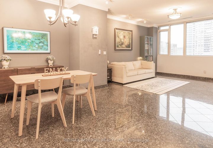 Photo 4 at 913 - 555 Yonge Street, Yonge Corridor, Toronto