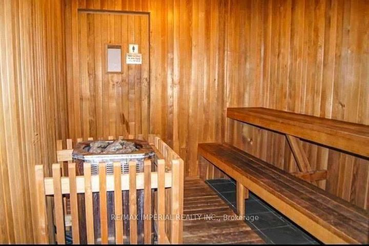 Photo 25 at 913 - 555 Yonge Street, Yonge Corridor, Toronto