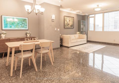 Photo 4 at 913 - 555 Yonge Street, Yonge Corridor, Toronto