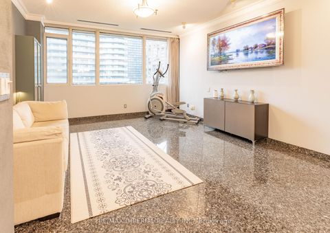 Photo 5 at 913 - 555 Yonge Street, Yonge Corridor, Toronto