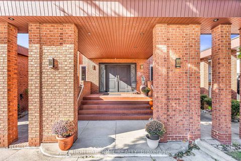 Photo 1 at 373 firglen Ridge, Islington Woods, Vaughan