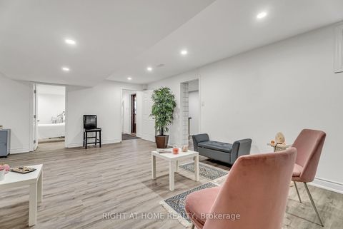 Photo 29 at 373 firglen Ridge, Islington Woods, Vaughan