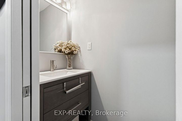 Photo 4 at 243 Coventry Court, Eastdale, Oshawa