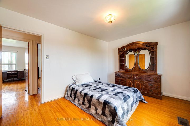 Photo 10 at 73 Talent Crescent, Humbermede, Toronto