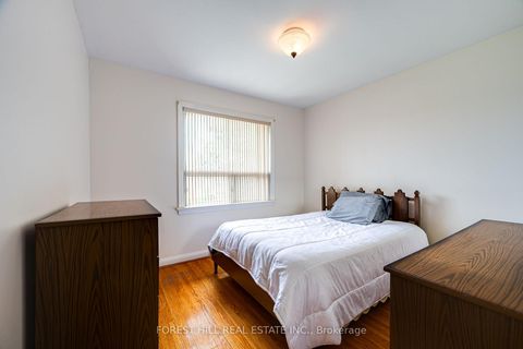 Photo 9 at 73 Talent Crescent, Humbermede, Toronto