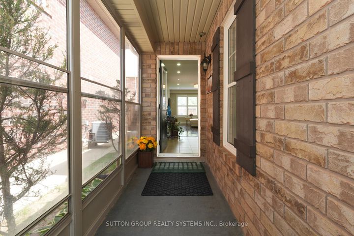 Photo 2 at 35 Bleasdale Avenue, Northwest Brampton, Brampton