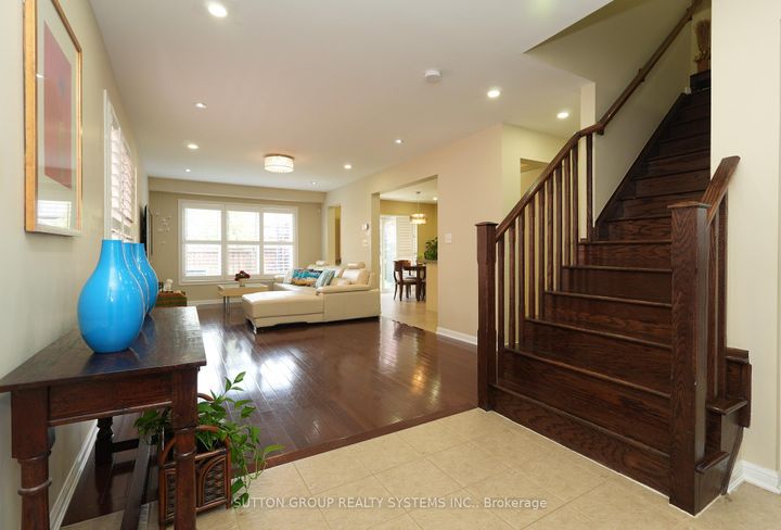 Photo 6 at 35 Bleasdale Avenue, Northwest Brampton, Brampton