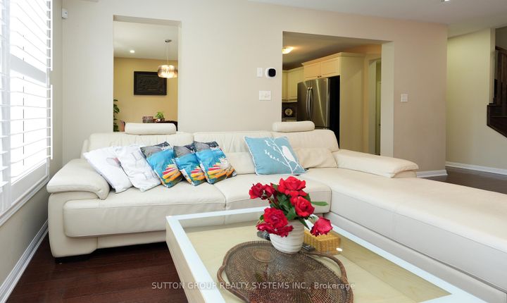 Photo 8 at 35 Bleasdale Avenue, Northwest Brampton, Brampton