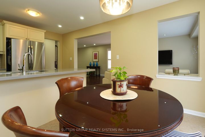 Photo 16 at 35 Bleasdale Avenue, Northwest Brampton, Brampton