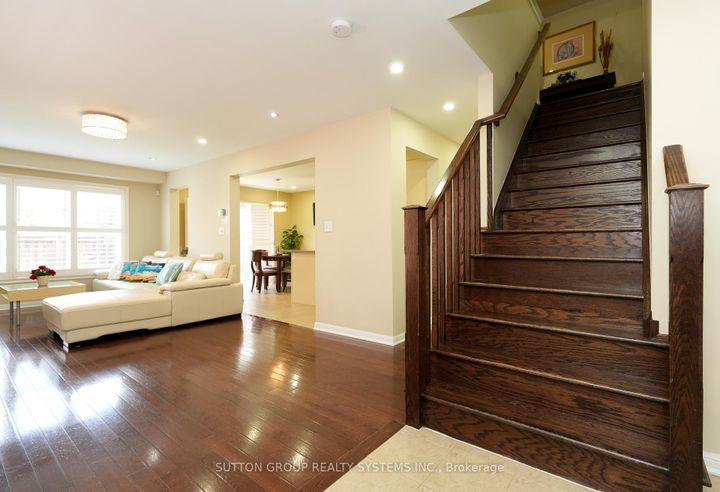 Photo 17 at 35 Bleasdale Avenue, Northwest Brampton, Brampton